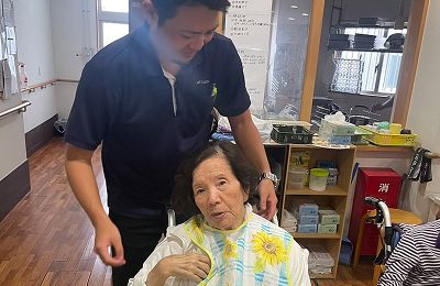 昼食の様子